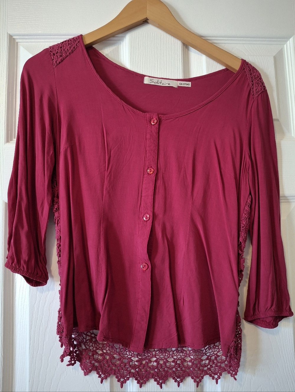 Solitaire Raspberry Button-Front Crochet-Hem Top